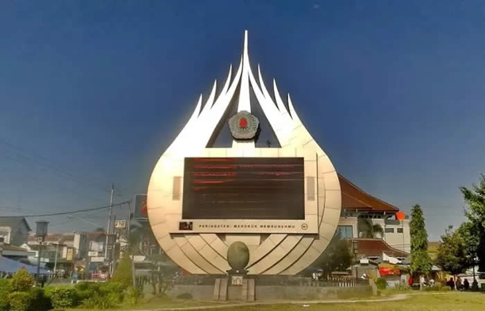 Antar Jemput Bandara Surabaya ke Brebes Jawa Tengah dan Carter Mobil.
