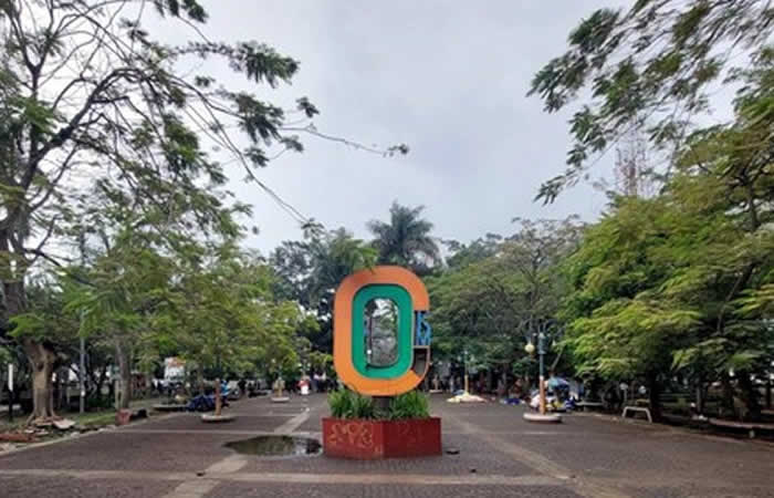 Antar Jemput Bandara Surabaya ke Cimahi Jawa Barat dan Carter Mobil.