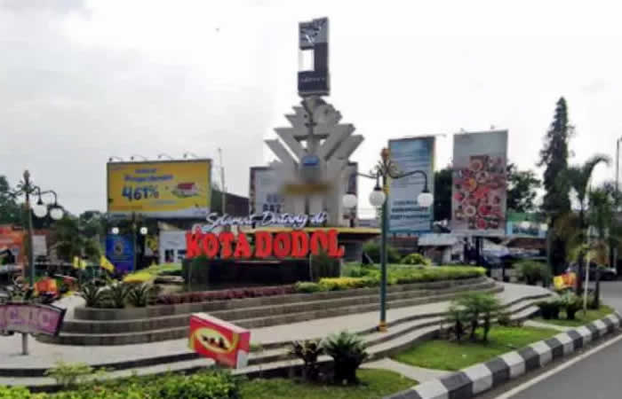 Antar Jemput Bandara Surabaya ke Garut Jawa Barat dan Carter Mobil.