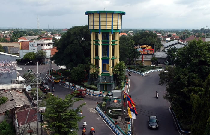 Antar Jemput Bandara Surabaya ke Jombang Jawa Timur dan Carter Mobil.