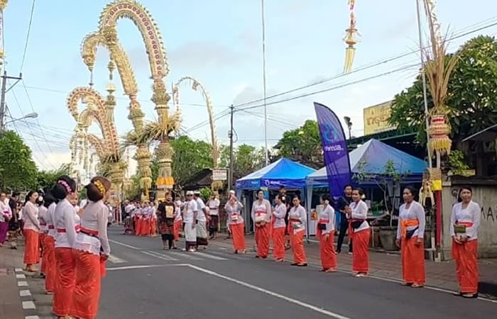 Antar Jemput Bandara Surabaya ke Kerobokan Bali dan Carter Mobil.