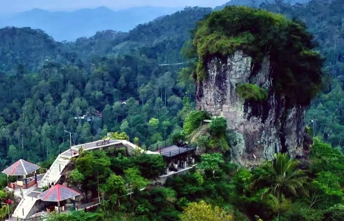 Antar Jemput Bandara Surabaya ke Kulonprogo Yogyakarta dan Carter Mobil.