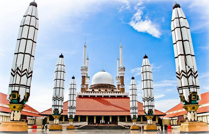 Antar Jemput Bandara Surabaya ke Semarang Jawa Tengah dan Carter Mobil.