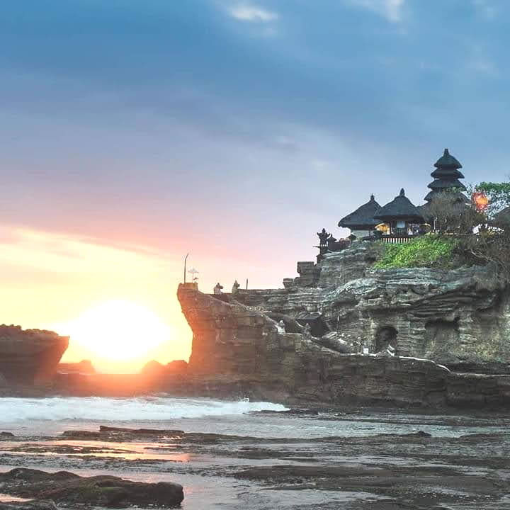 Antar Jemput Bandara Surabaya ke Tanah Lot Bali dan Carter Mobil.