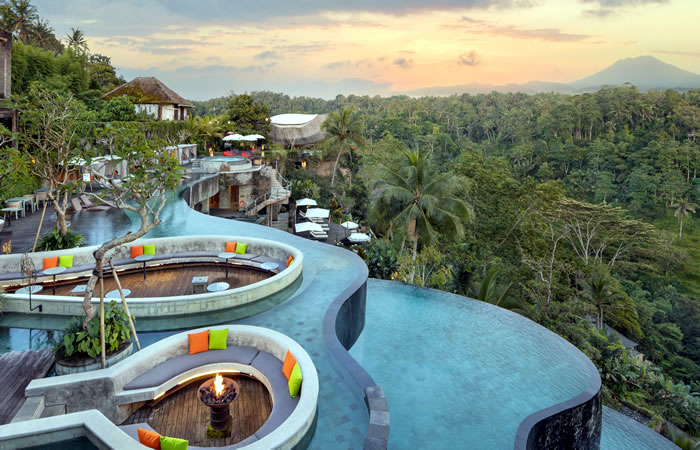 Antar Jemput Bandara Surabaya ke Ubud Bali dan Carter Mobil.
