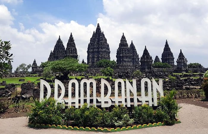 Antar Jemput Bandara Surabaya ke Yogyakarta dan Carter Mobil.
